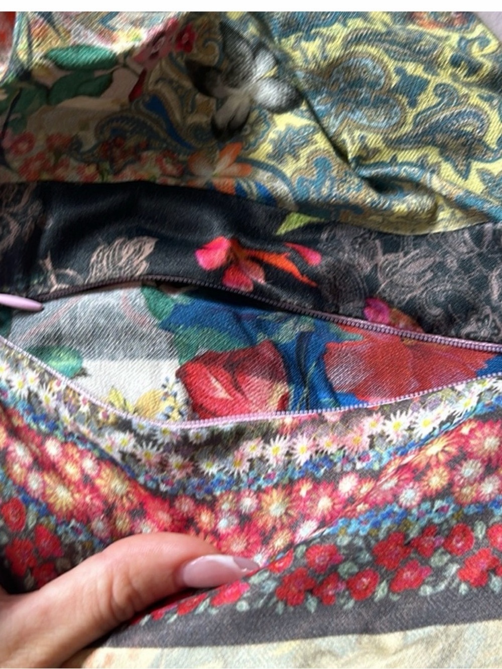 Johnny Was Multicolored Embroidered Floral Patch boho Kimono - Picture 5 of 5